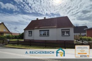 Einfamilienhaus mit Einliegerwohnung und großzügigem Grundstück in Mockrehna zu verkaufen!