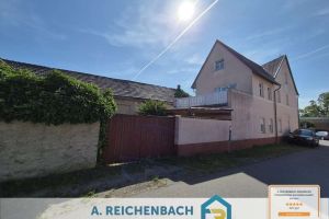 Platz für die ganze Familie - Charmantes Zweifamilienhaus   Lehmhaus in Krippehna zu verkaufen!