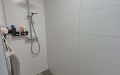 DG: Bad mit Wanne und Dusche