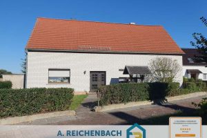 BEZUGSFERTIG! Einfamilienhaus mit Nebengelass in ruhiger Lage am Ortsrand von Meuro zu verkaufen! Ab